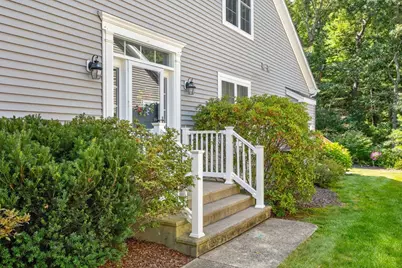 6 Autumn Gln, Plymouth, MA 02360 - Photo 2