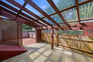 11 Grenier Dr, Westfield, MA 01085 - Photo 18