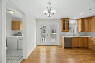 40 Myrtle St, Waltham, MA 02453 - Photo 10