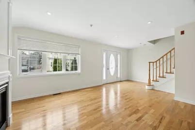 40 Myrtle Street #3, Waltham, MA 02453 - Photo 2