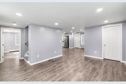 94 Pacific St, Fitchburg, MA 01420 - Photo 8