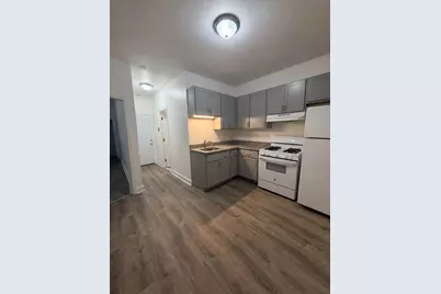 128 Shawmut St #2, Chelsea, MA 02150 - Photo 2
