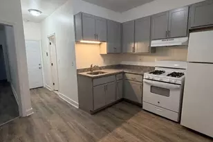128 Shawmut St, Chelsea, MA 02150 - Photo 2