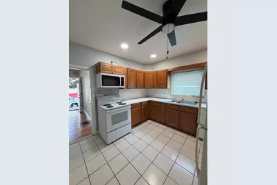 30 Valley St #1, Everett, MA 02149 - Photo 2