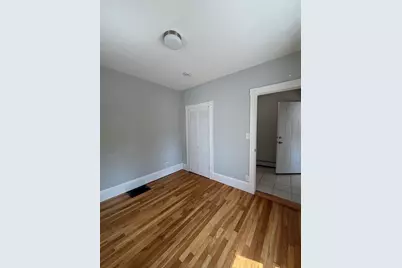 30 Valley St #1, Everett, MA 02149 - Photo 4