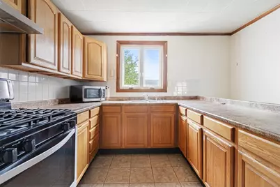 24 Belleville Rd, New Bedford, MA 02745 - Photo 10
