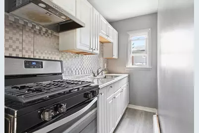 24 Belleville Rd, New Bedford, MA 02745 - Photo 14