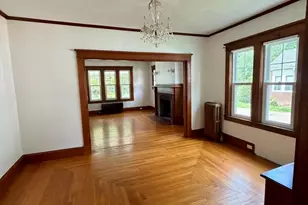 93 Dartmouth St, Holyoke, MA 01040 - Photo 6