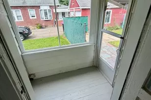 93 Dartmouth St, Holyoke, MA 01040 - Photo 34
