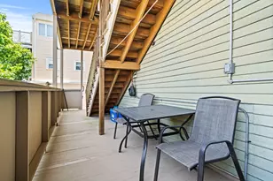 254-256 E Eagle St, Boston, MA 02128 - Photo 10