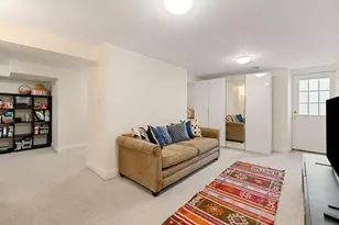 40 Ansonia Rd, Boston, MA 02132 - Photo 28
