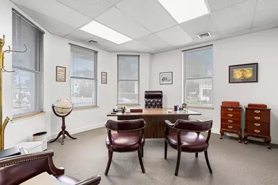 1074 Massachusetts Ave, Arlington, MA 02476 - Photo 8