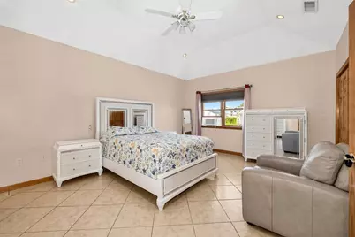 33 Tedford Ave, Revere, MA 02151 - Photo 14