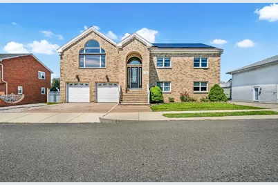 33 Tedford Ave, Revere, MA 02151 - Photo 1