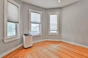 238 Poplar St, Boston, MA 02131 - Photo 4