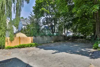 238 Poplar St #2, Boston, MA 02131 - Photo 18