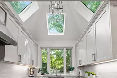 292 Clinton Rd, Brookline, MA 02445 - Photo 14