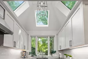 292 Clinton Rd, Brookline, MA 02445 - Photo 14