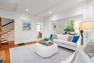 292 Clinton Rd, Brookline, MA 02445 - Photo 8