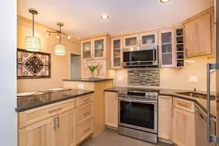 566 Commonwealth Ave, Boston, MA 02215 - Photo 12