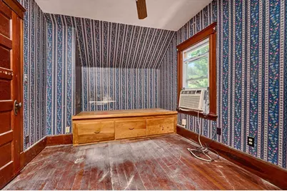 87 Holyoke St, Easthampton, MA 01027 - Photo 18