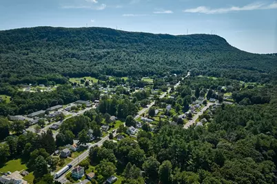 87 Holyoke St, Easthampton, MA 01027 - Photo 30