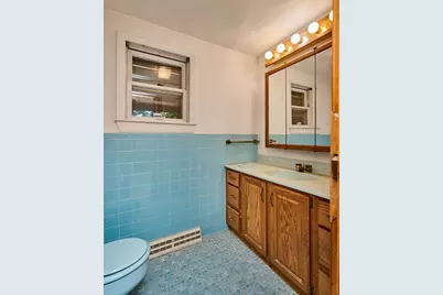 87 Holyoke St, Easthampton, MA 01027 - Photo 8