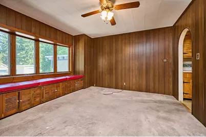 87 Holyoke St, Easthampton, MA 01027 - Photo 10