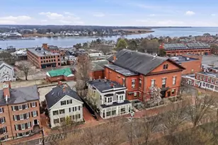 68 Pleasant St, Newburyport, MA 01950 - Photo 22