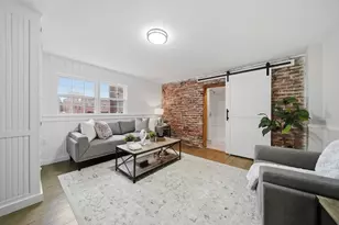 68 Pleasant St, Newburyport, MA 01950 - Photo 8