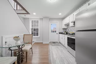68 Pleasant St, Newburyport, MA 01950 - Photo 4