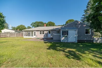 32 Knowlton Street, Hamilton, MA 01982 - Photo 2