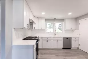 10 Michael Rd, Randolph, MA 02368 - Photo 10