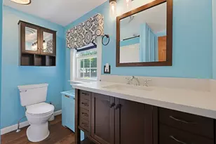 98 Pleasant St, Franklin, MA 02038 - Photo 6