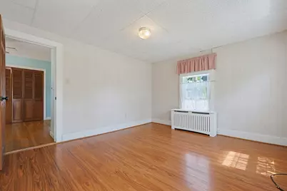 98 Pleasant St, Franklin, MA 02038 - Photo 16