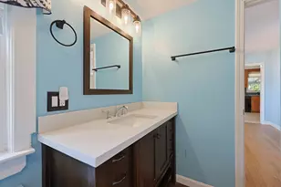 98 Pleasant St, Franklin, MA 02038 - Photo 8
