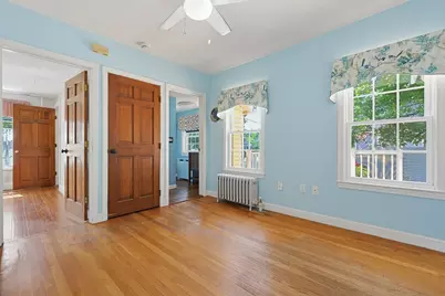 98 Pleasant St, Franklin, MA 02038 - Photo 8