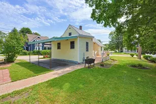 98 Pleasant St, Franklin, MA 02038 - Photo 26