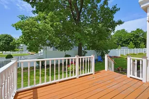 98 Pleasant St, Franklin, MA 02038 - Photo 24