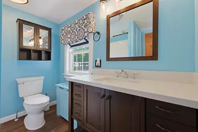 98 Pleasant St, Franklin, MA 02038 - Photo 4