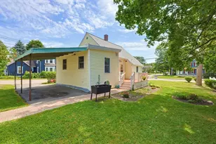 98 Pleasant St, Franklin, MA 02038 - Photo 20