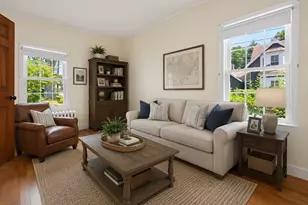 98 Pleasant St, Franklin, MA 02038 - Photo 12