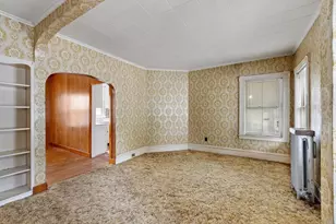 160 Hampshire St, Lowell, MA 01850 - Photo 10