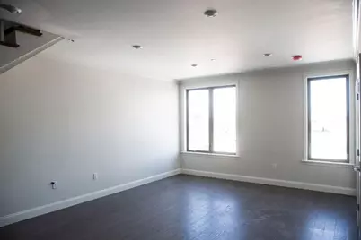 6 Mount Pleasant St #302, Somerville, MA 02145 - Photo 2