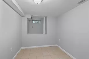 81 5th Ave, Lowell, MA 01854 - Photo 18