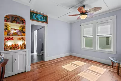 81 5th Ave, Lowell, MA 01854 - Photo 8