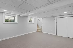 81 5th Ave, Lowell, MA 01854 - Photo 16