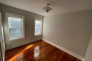 19 Harold St, Somerville, MA 02143 - Photo 4