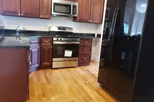 22 Barton St, Somerville, MA 02144 - Photo 2
