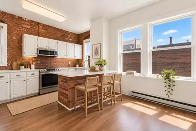 39 Kent St #5, Brookline, MA 02445 - Photo 2